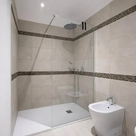 Loft Restituta - Sea, Wifi & Netflix Nyaraló *